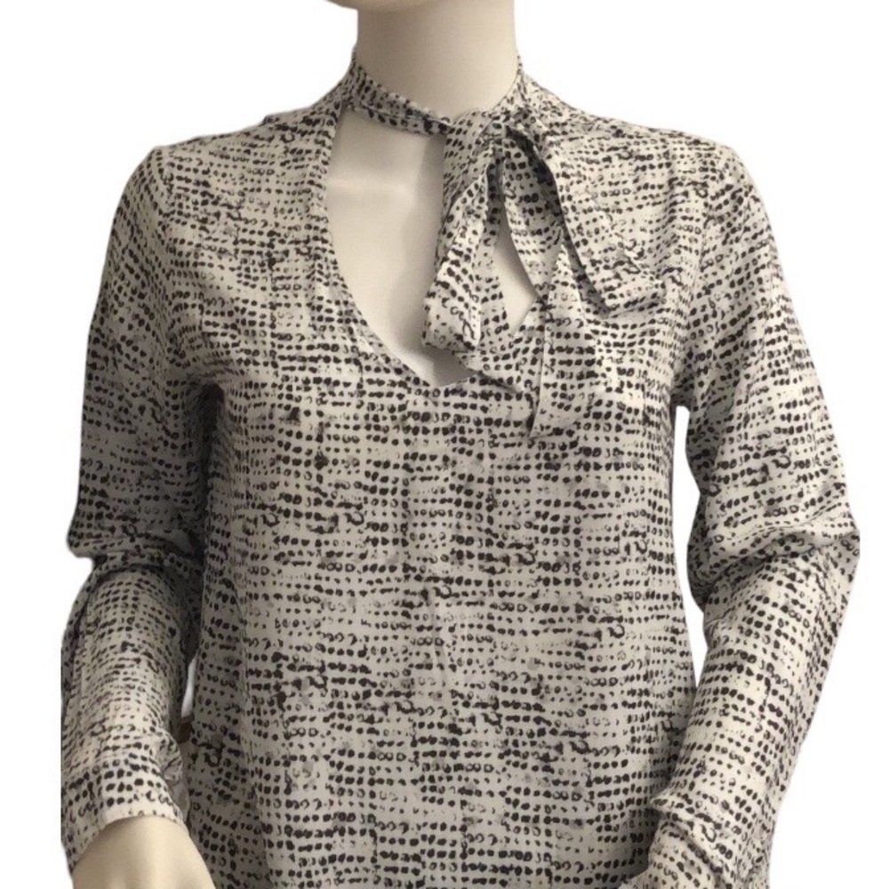 Anthropologie Cloth and Stone Toe Neck Blouse Extra Small